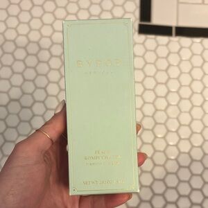 NWT BYROE Peach Kombucha Tea Purifying Clay Mask - Mint